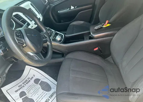 2015 Chrysler 200 Limited из США, поврежденный, VIN 1C3CCCAB2FN697869